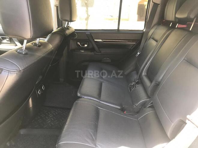 Mitsubishi Pajero 2010, 149,500 km - 0.4 l - Bakı