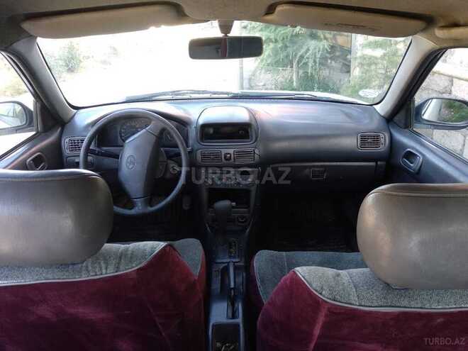 Toyota Corolla 1995, 300,000 km - 2.0 l - Bakı