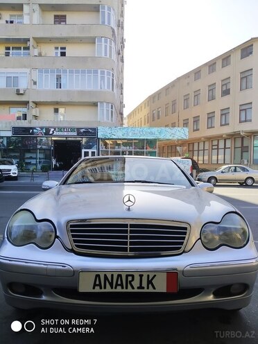 Mercedes C 200 2001, 290,000 km - 2.0 l - Bakı