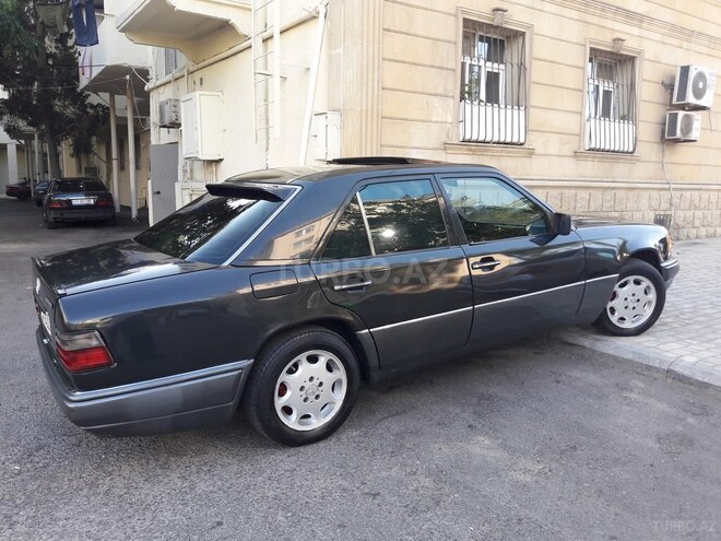 Mercedes E 220 1995, 407,838 km - 2.2 l - Bakı