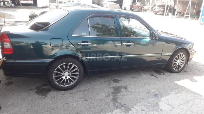 Mercedes C 220 1994, 238,000 km - 2.2 l - Gəncə