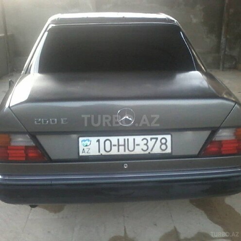 Mercedes E 260 1989, 200,000 km - 2.6 l - Bakı