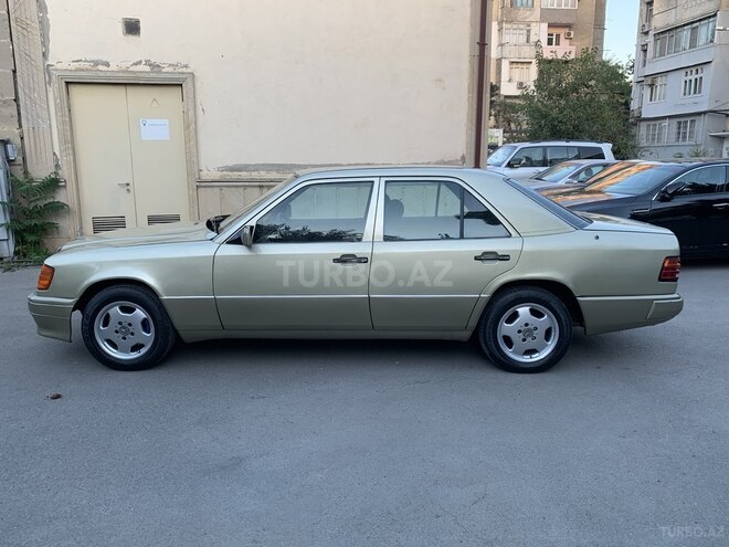 Mercedes E 230 1986, 430,000 km - 2.3 l - Bakı