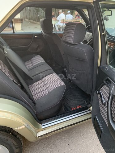 Mercedes E 230 1986, 430,000 km - 2.3 l - Bakı