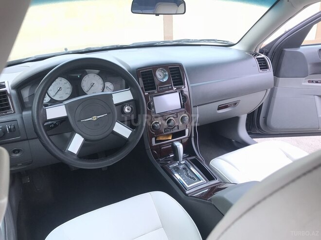 Chrysler 300C 2006, 135,000 km - 3.5 l - Xırdalan