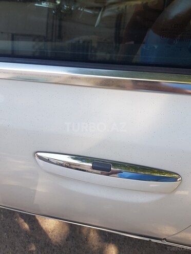 Audi A8 2006, 200,000 km - 3.2 л - Bakı