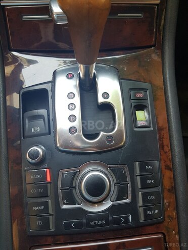 Audi A8 2006, 200,000 km - 3.2 л - Bakı