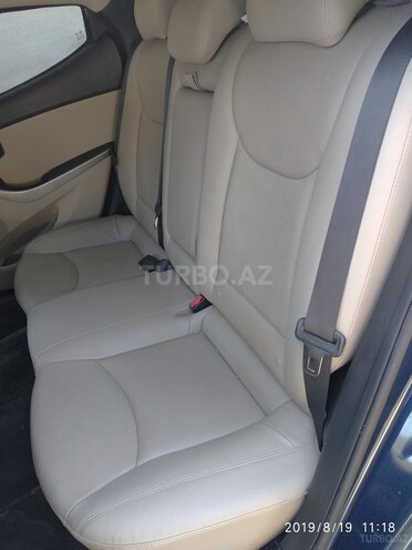 Hyundai Elantra 2015, 38,400 km - 2.0 l - Ağcabədi