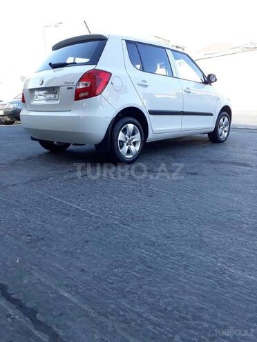 Skoda Fabia 2012, 90,000 km - 1.6 l - Bakı