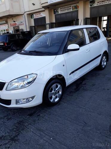 Skoda Fabia 2012, 90,000 km - 1.6 l - Bakı