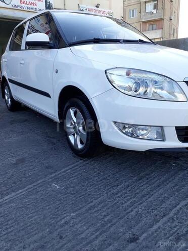Skoda Fabia 2012, 90,000 km - 1.6 l - Bakı