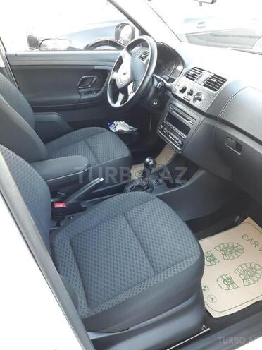 Skoda Fabia 2012, 90,000 km - 1.6 l - Bakı