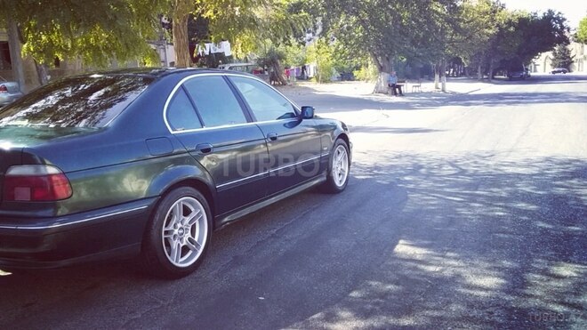BMW 523 1998, 330,000 km - 2.5 l - Bakı