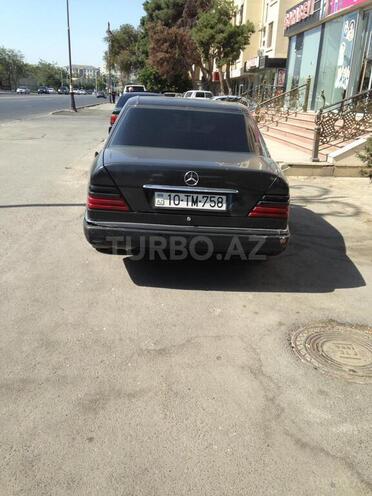Mercedes E 230 1990, 290,000 km - 2.3 l - Bakı