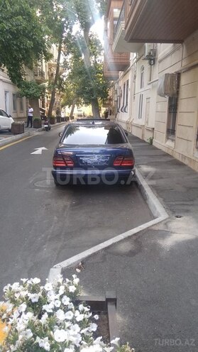 Mercedes E 240 1999, 350,000 km - 2.4 л - Bakı