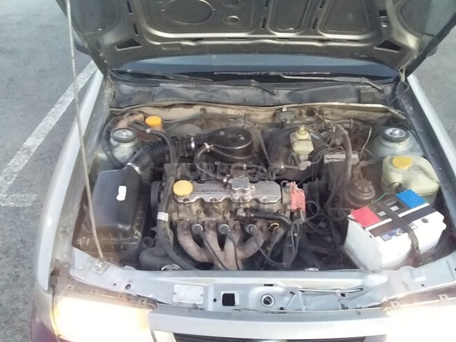 Opel Vectra 1995, 439,928 km - 1.8 л - Sumqayıt