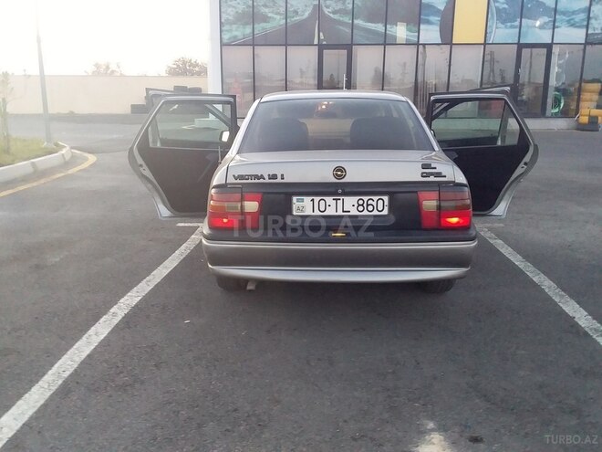 Opel Vectra 1995, 439,928 km - 1.8 л - Sumqayıt