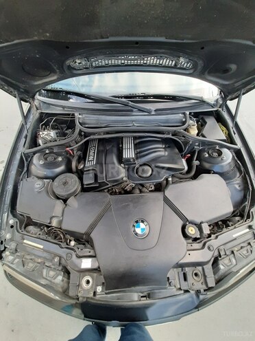 BMW 320 2004, 230,000 km - 2.0 l - Qax