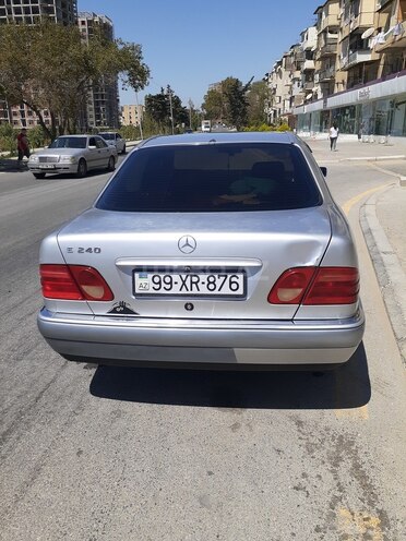 Mercedes E 240 1998, 300,000 km - 2.4 l - Bakı