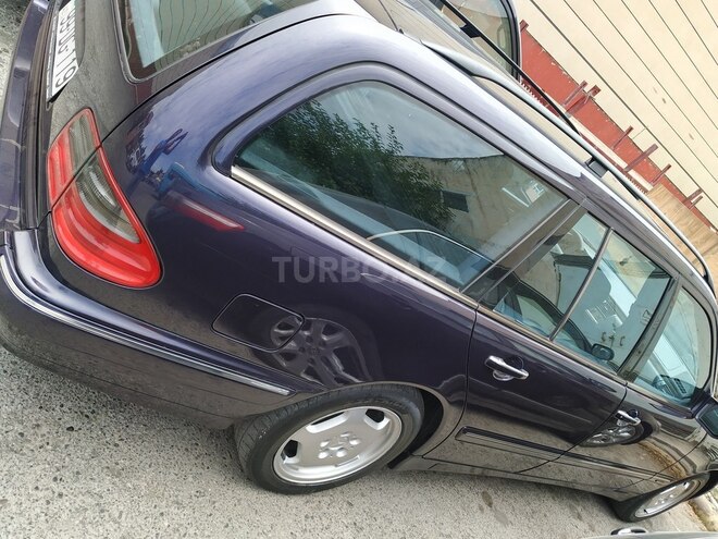 Mercedes E 240 2000, 333,500 km - 2.6 л - Bakı