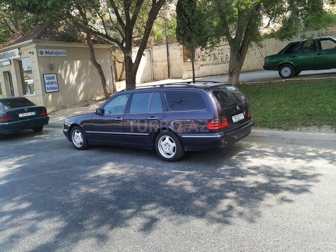Mercedes E 240 2000, 333,500 km - 2.6 л - Bakı
