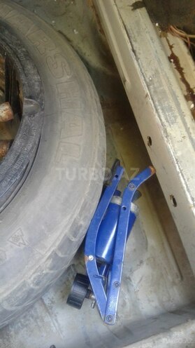 Mercedes E 220 1996, 325,185 km - 2.2 л - Bakı