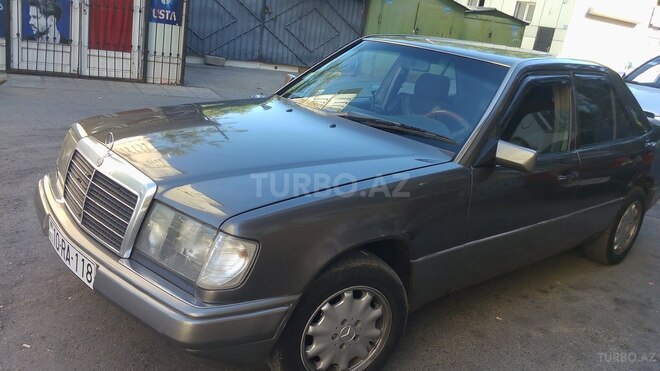 Mercedes E 250 1990, 333,333 km - 2.5 л - Bakı