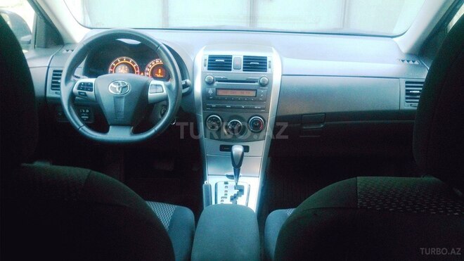 Toyota Corolla 2011, 130,000 km - 1.6 l - Bakı