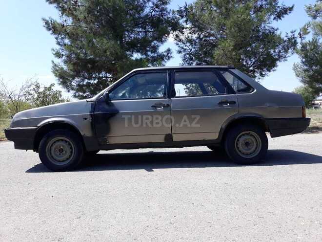 LADA (VAZ) 21099 1993, 111,000 km - 1.5 l - Salyan