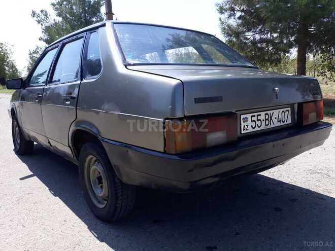 LADA (VAZ) 21099 1993, 111,000 km - 1.5 l - Salyan