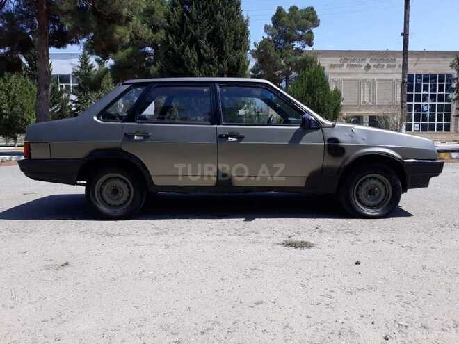 LADA (VAZ) 21099 1993, 111,000 km - 1.5 l - Salyan