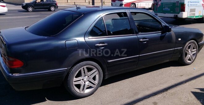 Mercedes E 280 1997, 326,000 km - 2.8 л - Bakı