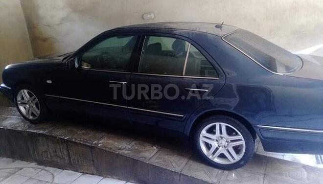 Mercedes E 280 1997, 326,000 km - 2.8 л - Bakı