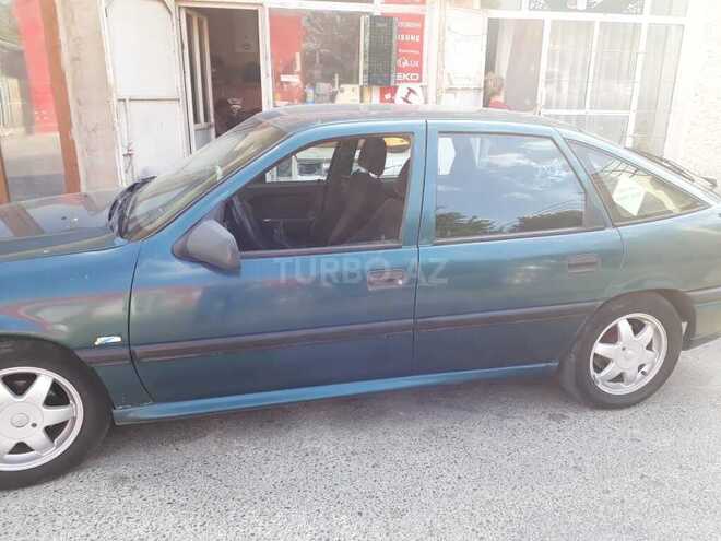 Opel Vectra 1995, 290,000 km - 2.0 l - Bakı