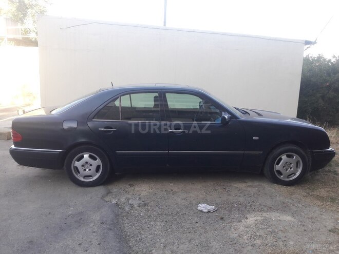 Mercedes E 200 1998, 288,000 km - 2.0 l - Bakı