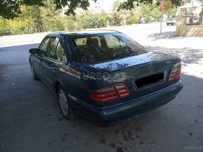 Mercedes E 240 2000, 123,332 km - 2.4 л - Sumqayıt