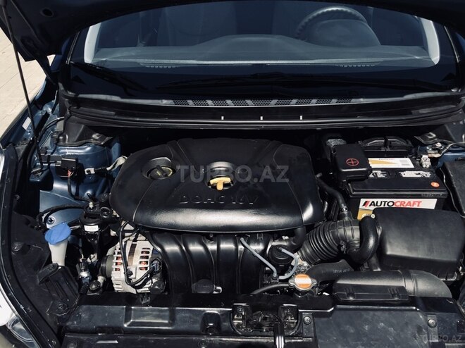 Hyundai Elantra 2015, 61,000 km - 1.8 l - Bakı
