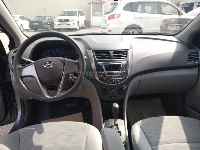 Hyundai Accent 2015, 85,000 km - 1.6 l - Bakı