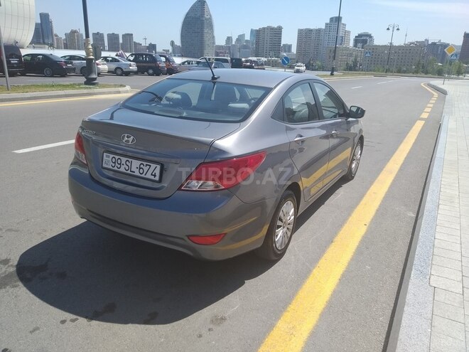 Hyundai Accent 2015, 85,000 km - 1.6 l - Bakı