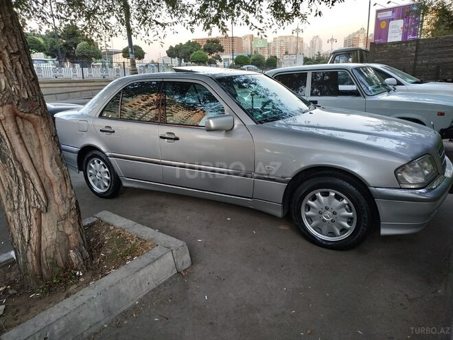 Mercedes C 200 1999, 250,000 km - 2.0 l - Bakı