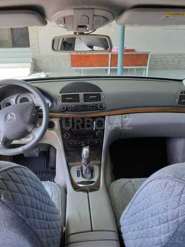 Mercedes E 320 2003, 380,000 km - 3.2 л - Füzuli