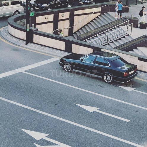 BMW 528 1995, 380,000 km - 2.8 l - Bakı