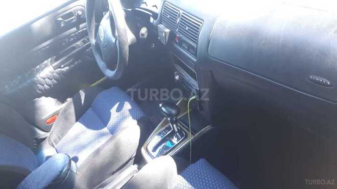 Volkswagen Golf 1999, 325,000 km - 1.6 л - Şirvan