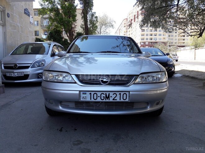 Opel Vectra 1999, 107,000 km - 1.8 l - Bakı