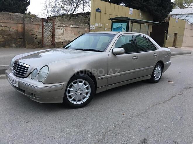 Mercedes E 220 1999, 355,000 km - 2.2 l - Bakı