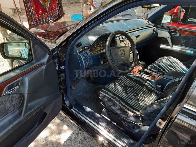 Mercedes E 220 1996, 490,000 km - 2.2 l - Bakı