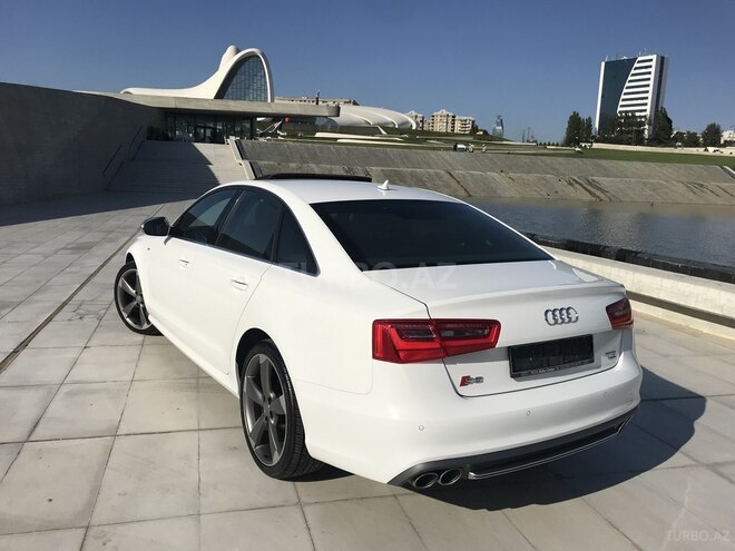 Audi A6 2014, 81,000 km - 3.0 л - Bakı