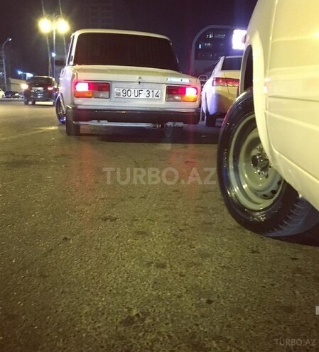 LADA (VAZ) 2107 2009, 215,000 km - 1.6 л - Bakı