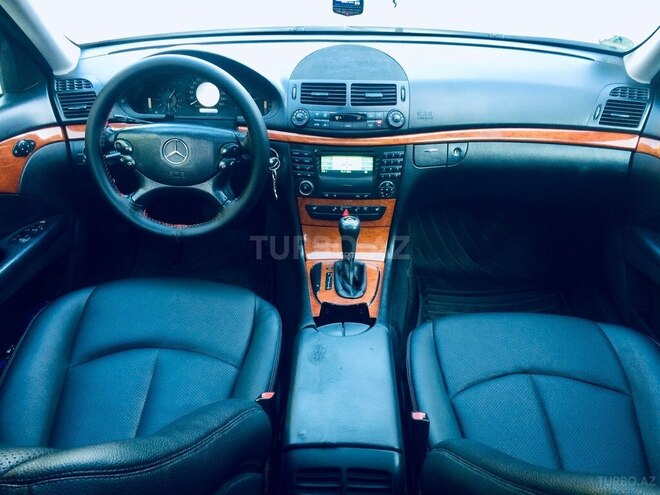Mercedes E 220 2006, 399,000 km - 2.2 л - Bakı