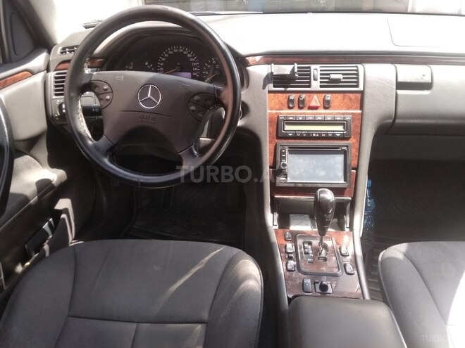 Mercedes E 240 2001, 243,000 km - 2.6 l - Bakı